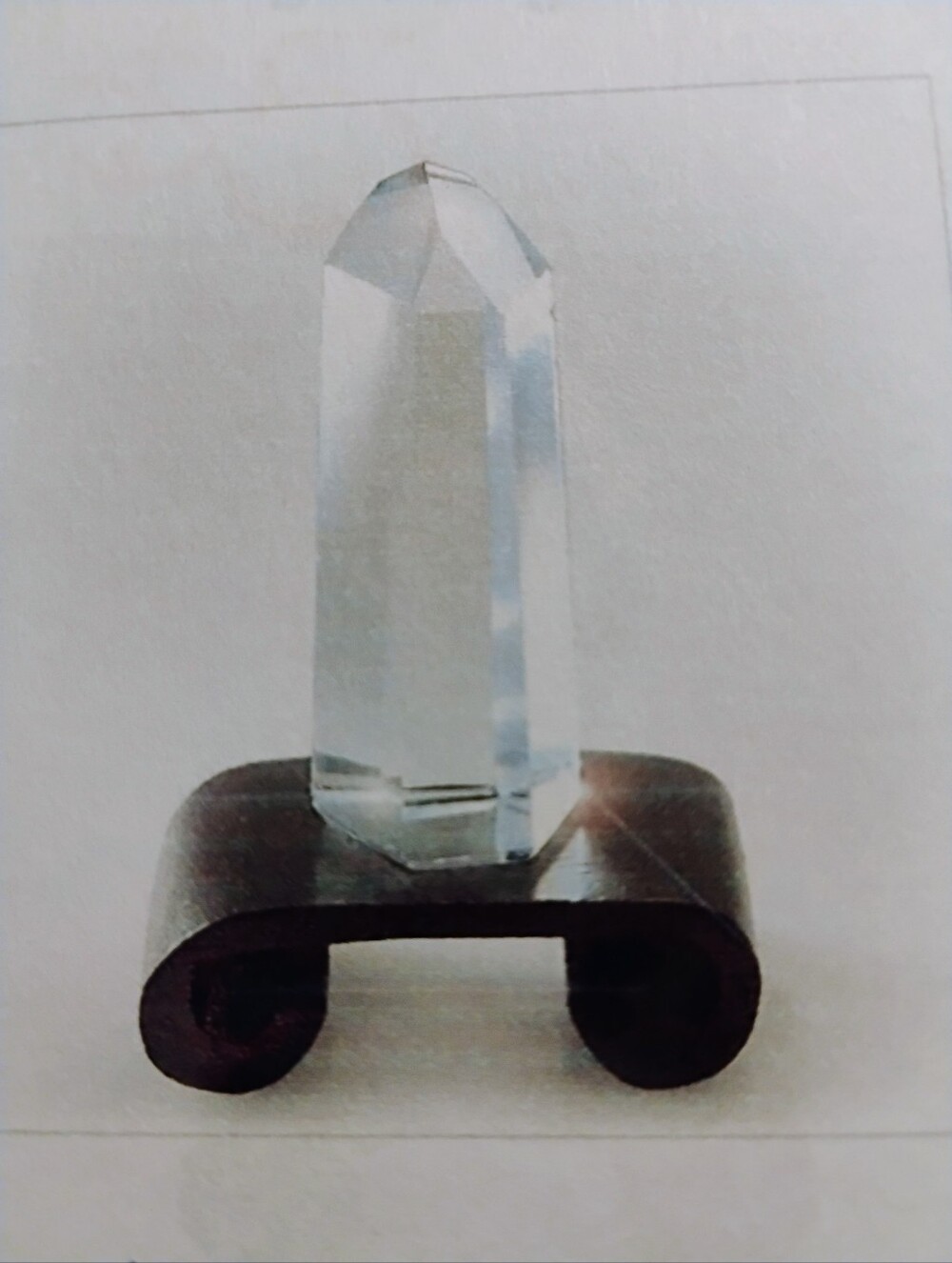 Clear Crystal Point Decorative Accent on Wood Stand.  New. 100ctw Crystal 27g